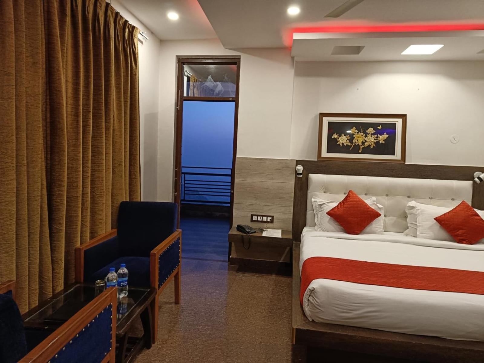 King Castle Mcleodganj-Centrally Heated And Air Cooled- Near Mall Road - Free Parking Дармсала Экстерьер фото