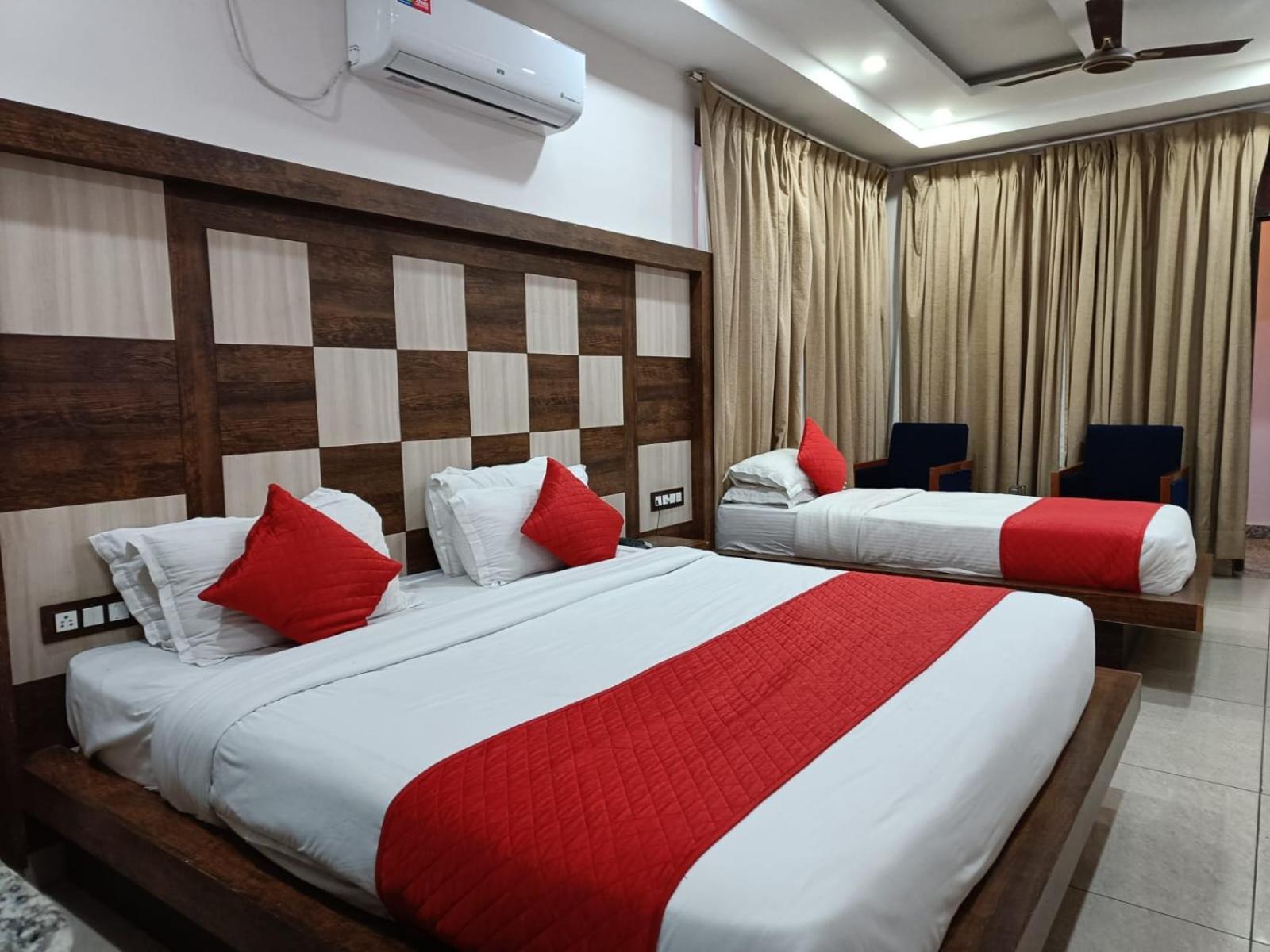 King Castle Mcleodganj-Centrally Heated And Air Cooled- Near Mall Road - Free Parking Дармсала Экстерьер фото